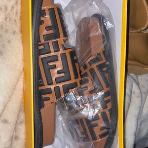 Fendi Tan and Black Men's Logo Slides